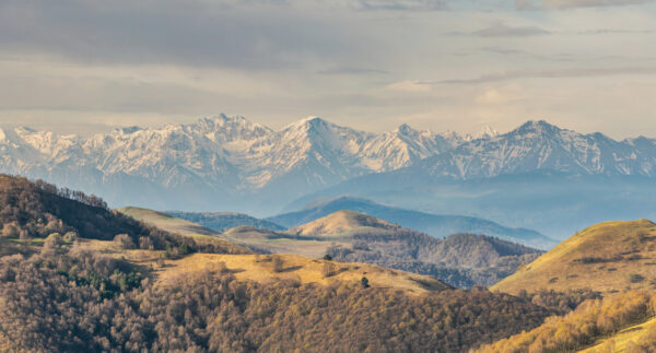 Fototapeten Goldene Berglandschaft